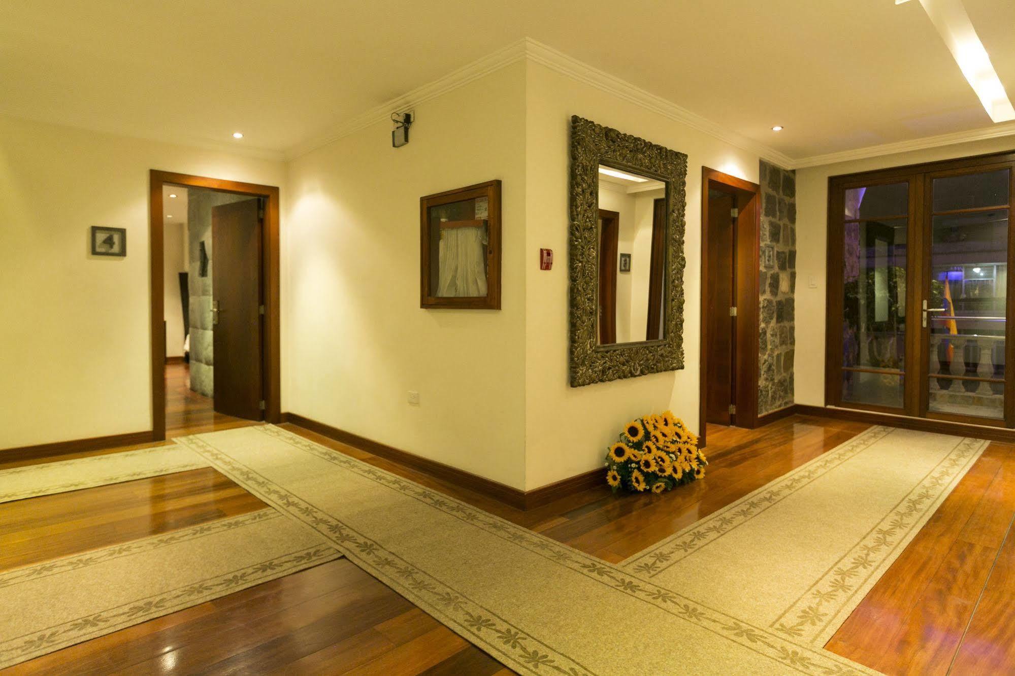 Ikala Quito Hotel Luaran gambar